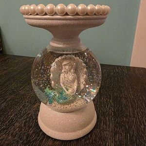 Bath & Body Works Mermaid Glitter Water Globe 3-Wick Candle Pedestal